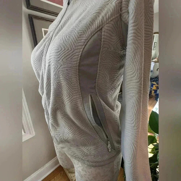 LL Bean Women's Jacket Size L Reg - Picture 3 of 17